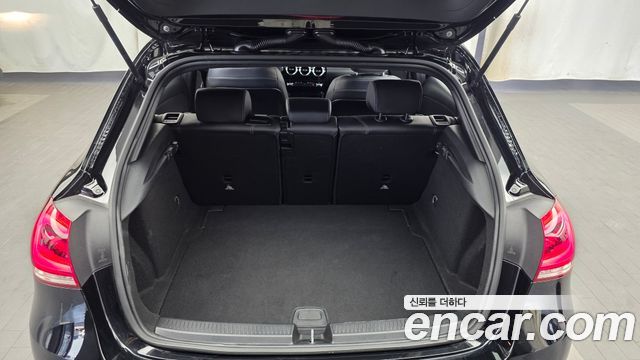 Mercedes-Benz A-Class A220 Hatchback