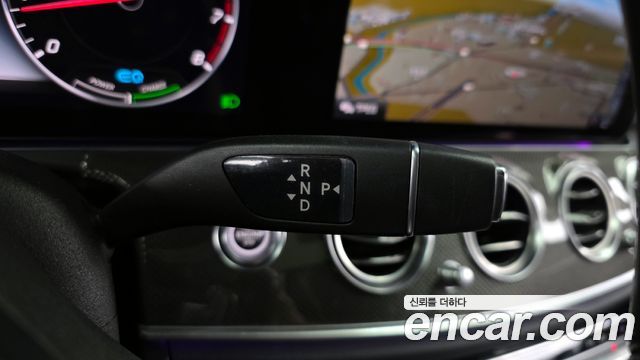 Mercedes-Benz E-Class E350 4MATIC AMG Line