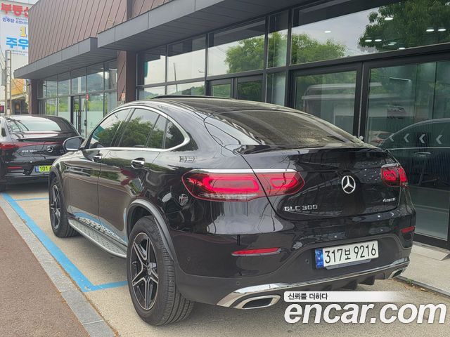 Mercedes-Benz GLC-Class GCL300 4MATIC Coupe