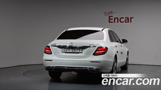 Mercedes-Benz E-Class E300 4MATIC AV Intelligent Drive