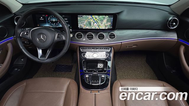 Mercedes-Benz E-Class E300 4MATIC AV Intelligent Drive