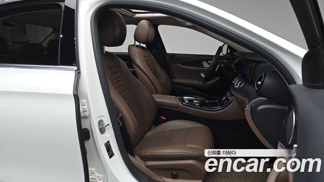 Mercedes-Benz E-Class E300 4MATIC AV Intelligent Drive