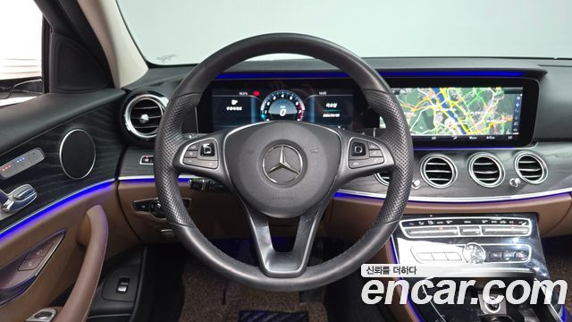 Mercedes-Benz E-Class E300 4MATIC AV Intelligent Drive