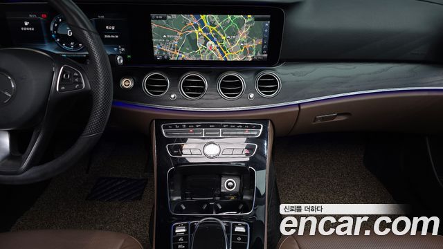 Mercedes-Benz E-Class E300 4MATIC AV Intelligent Drive