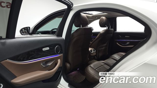 Mercedes-Benz E-Class E300 4MATIC AV Intelligent Drive