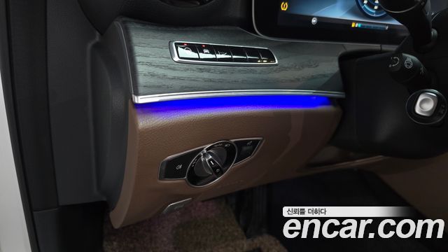 Mercedes-Benz E-Class E300 4MATIC AV Intelligent Drive