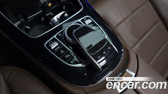 Mercedes-Benz E-Class E300 4MATIC AV Intelligent Drive