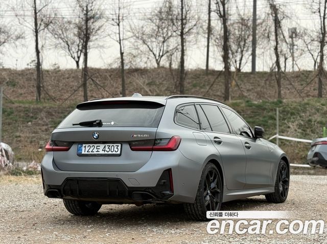 BMW 3-Series M340i xDrive Touring Pro FIrst Edition