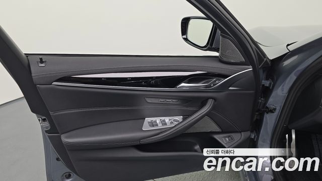 BMW 5-Series 530i M Sport Package