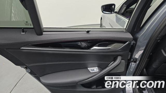 BMW 5-Series 530i M Sport Package