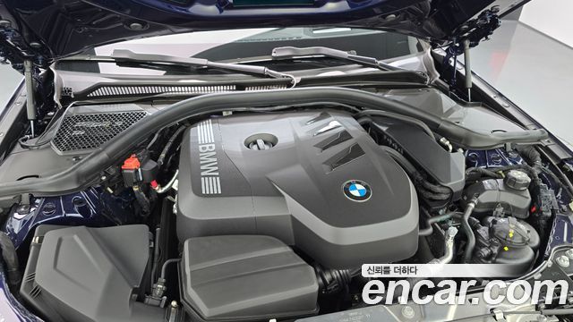 BMW 3-Series 320i