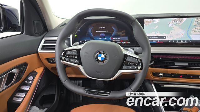 BMW 3-Series 320i