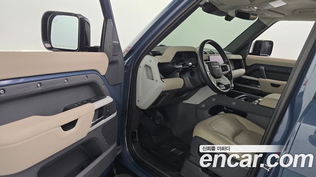 Land Rover Defender 110 D250 SE