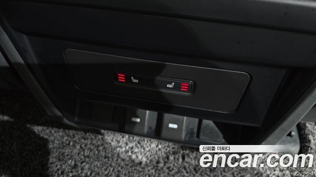Land Rover Defender 110 D250 SE