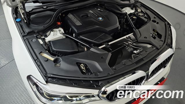 BMW 5-Series 530i xDrive M Sport Package Plus