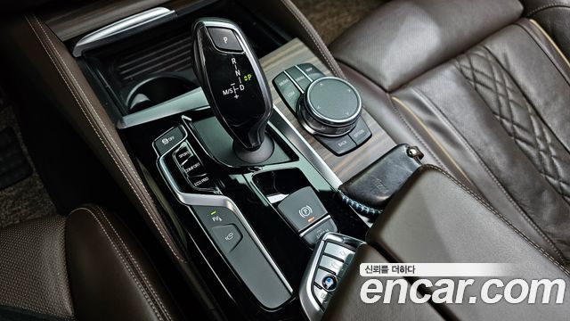 BMW 5-Series 530i xDrive M Sport Package Plus