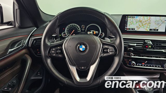 BMW 5-Series 530i xDrive M Sport Package Plus
