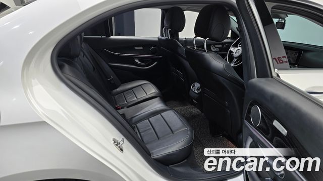 Mercedes-Benz E-Class E300 Avantgarde