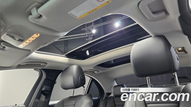 Mercedes-Benz E-Class E300 Avantgarde