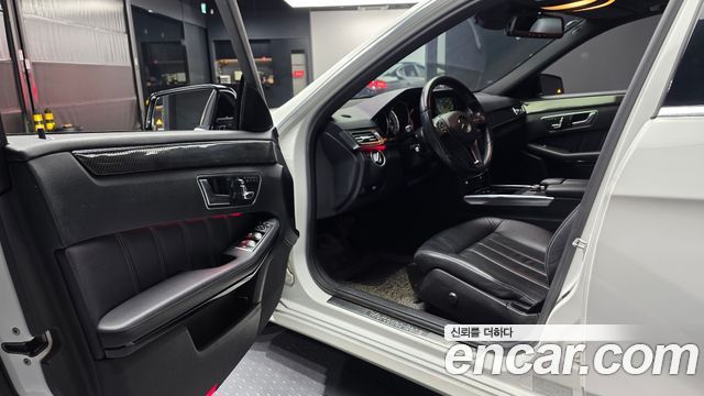 Mercedes-Benz E-Class E250 BlueTec 4MATIC AV
