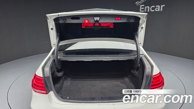 Mercedes-Benz E-Class E250 BlueTec 4MATIC AV
