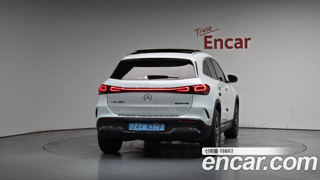 Mercedes-Benz EQA EQA250 AMG Package