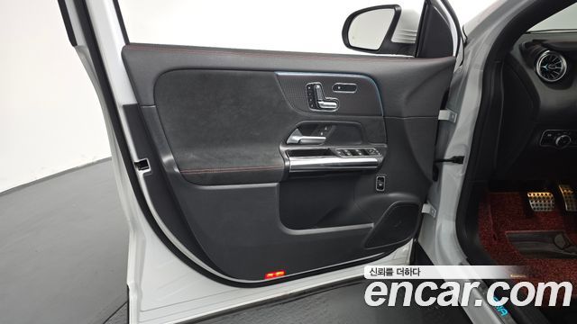 Mercedes-Benz EQA EQA250 AMG Package