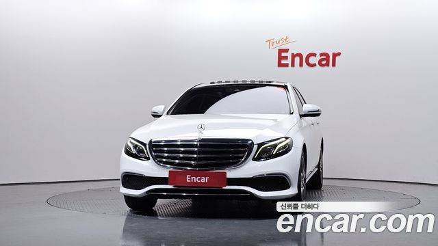 Mercedes-Benz E-Class E300 Exclusive