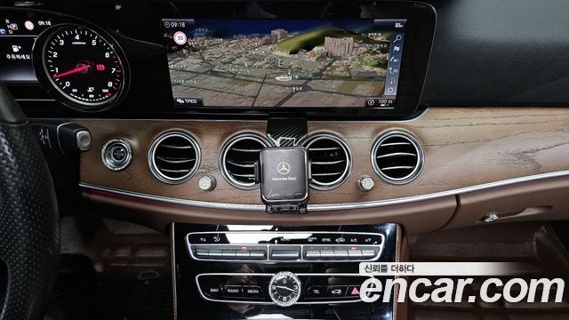 Mercedes-Benz E-Class E300 Exclusive