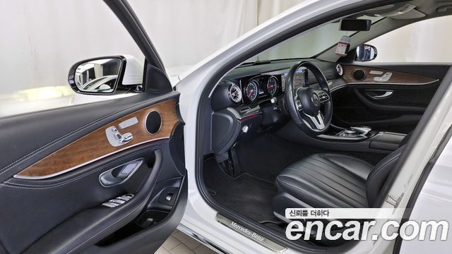 Mercedes-Benz E-Class E220d 4MATIC Exclusive
