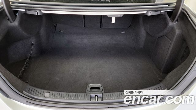 Mercedes-Benz E-Class E220d 4MATIC Exclusive