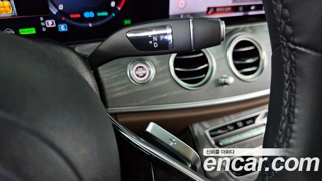 Mercedes-Benz E-Class E350 4MATIC Exclusive