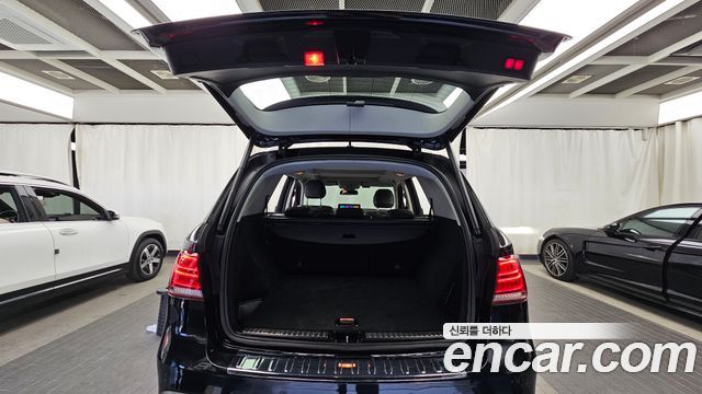 Mercedes-Benz GLE-Class GLE350 d 4MATIC