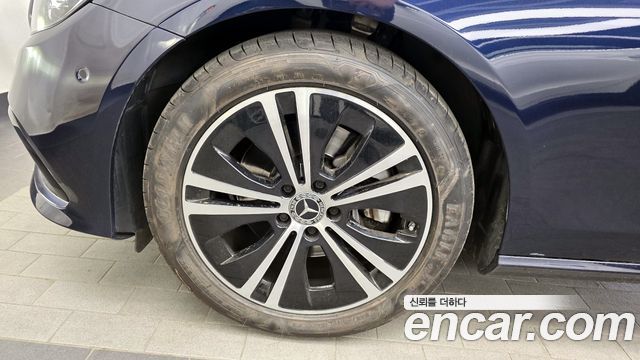 Mercedes-Benz E-Class E250 Avantgarde