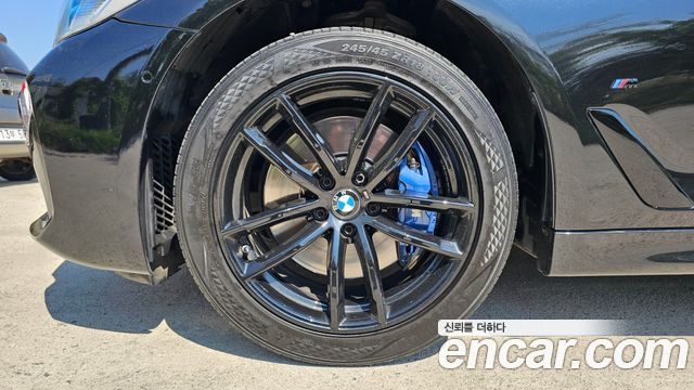 BMW 5-Series 530i xDrive M Sport Package