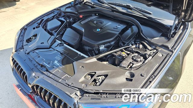 BMW 5-Series 530i xDrive M Sport Package