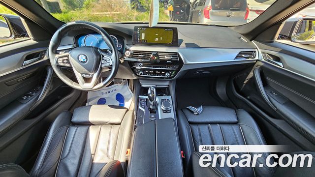 BMW 5-Series 530i xDrive M Sport Package