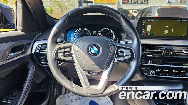 BMW 5-Series 530i xDrive M Sport Package