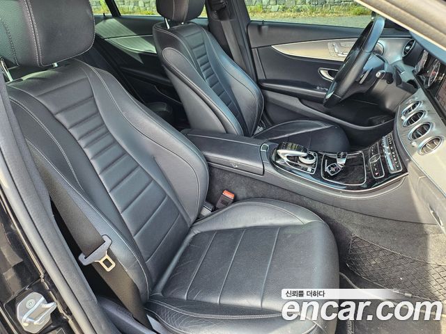 Mercedes-Benz E-Class E200 Avantgarde