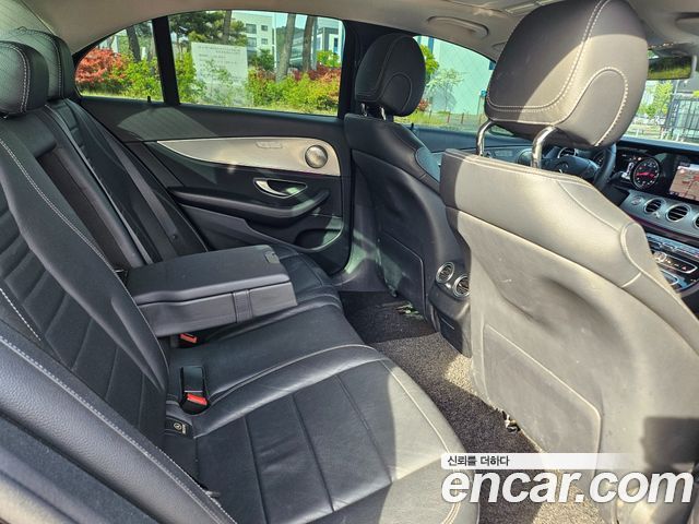 Mercedes-Benz E-Class E200 Avantgarde
