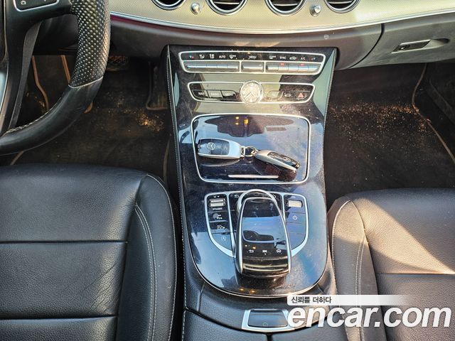 Mercedes-Benz E-Class E200 Avantgarde