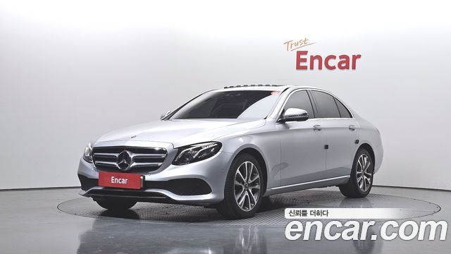 Mercedes-Benz E-Class E300 4MATIC Avnatgarde