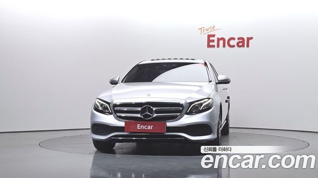 Mercedes-Benz E-Class E300 4MATIC Avnatgarde