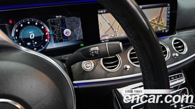 Mercedes-Benz E-Class E300 4MATIC Avnatgarde