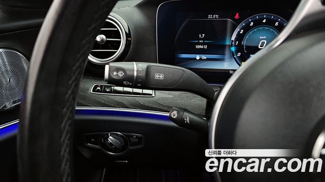 Mercedes-Benz E-Class E300 4MATIC Avnatgarde