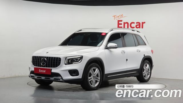 Mercedes-Benz GLB-Class GLB220