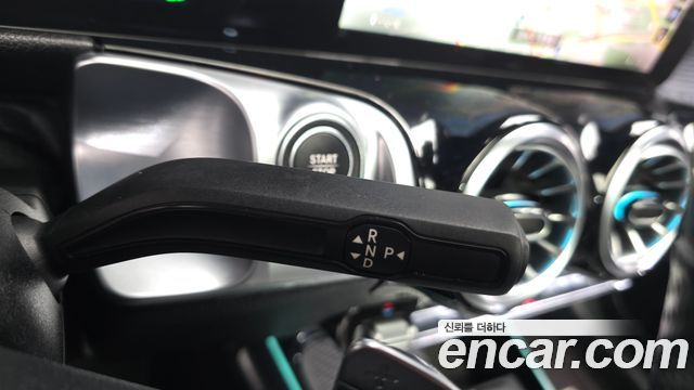 Mercedes-Benz EQB EQB300 4MATIC AMG Line