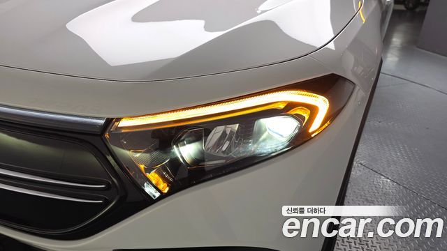 Mercedes-Benz EQB EQB300 4MATIC AMG Line