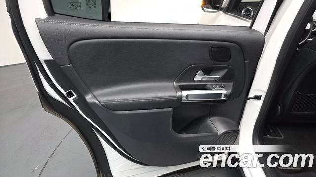 Mercedes-Benz EQB EQB300 4MATIC AMG Line