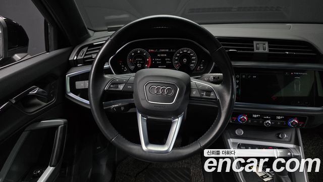 Audi Q3 35 TDI Premium